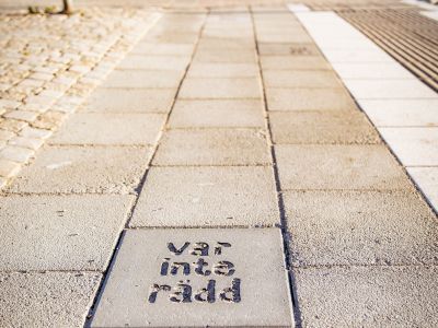 Stadsvandring: Vilket golv har vår stad? Utforska Falkenbergs mönster och former. Från 6 år